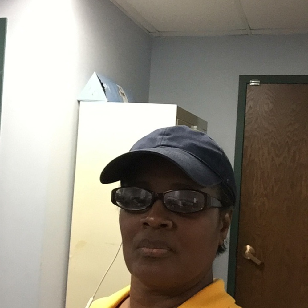 Meet your Posher, Sheila